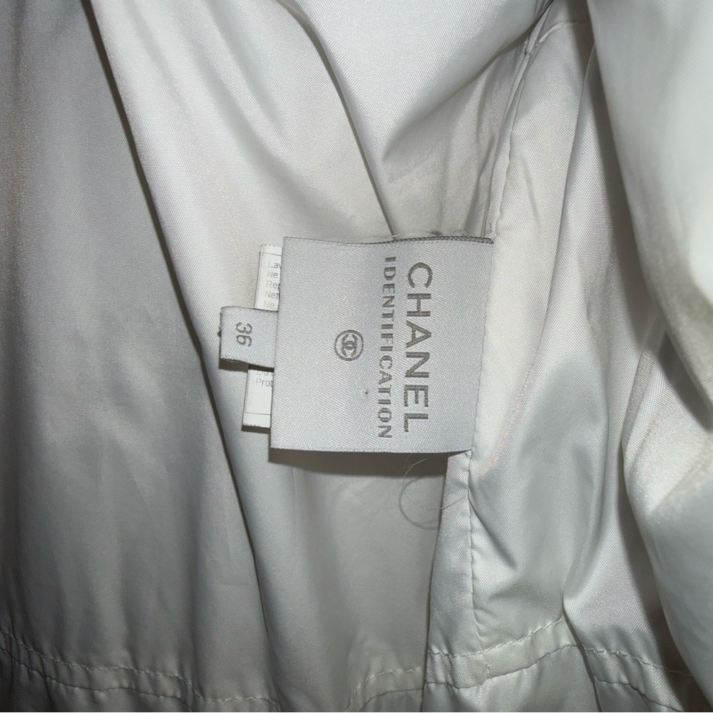 CHANEL White Ski Jacket or Winter Coat! - Picture 5 of 11